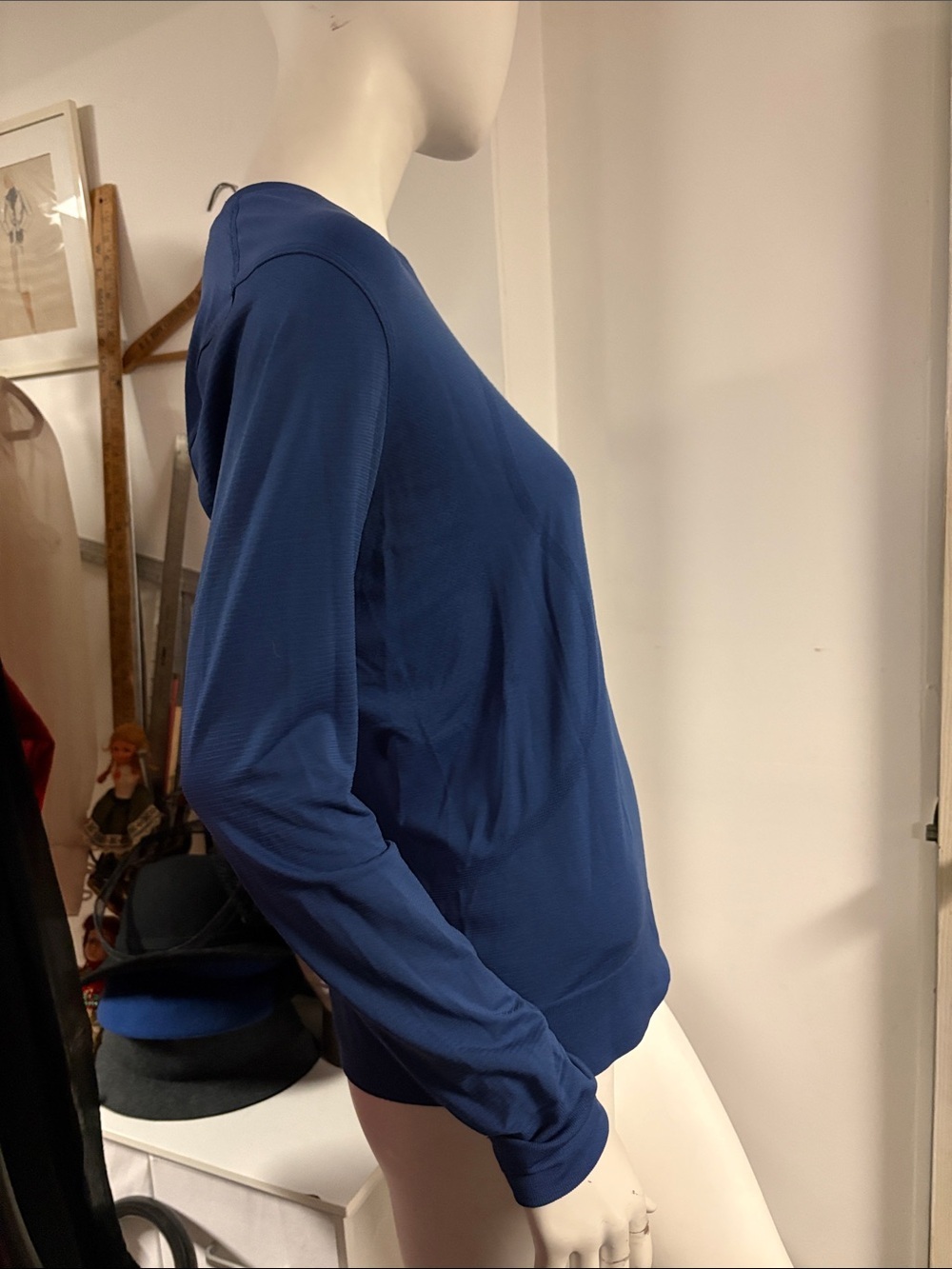 Lululemon Long Sleeve Crewneck Top - Blue - Picture 2 of 4
